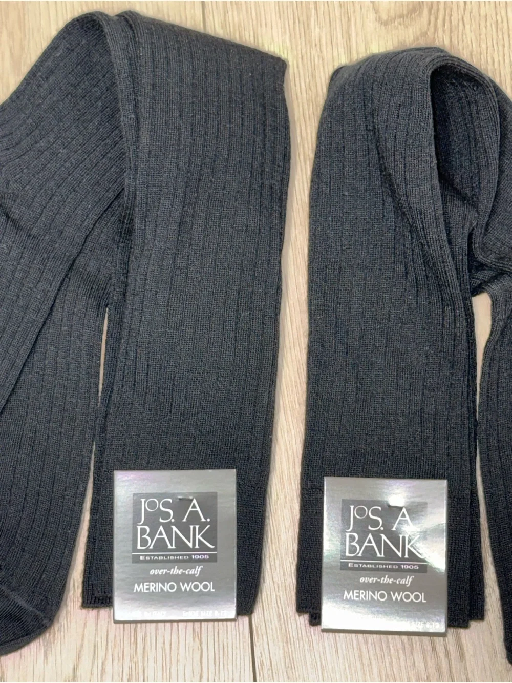 Jos. A. Bank Black Ribbed Merino Wool Over-The-Calf Socks - Pair Shoe size 8-12